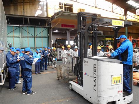 倉庫 大門|株式会社大門｜一般区域貨物運送業｜国内梱包｜輸出 